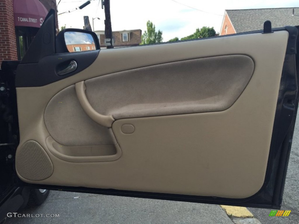 2001 Saab 9-3 SE Convertible Door Panel Photos