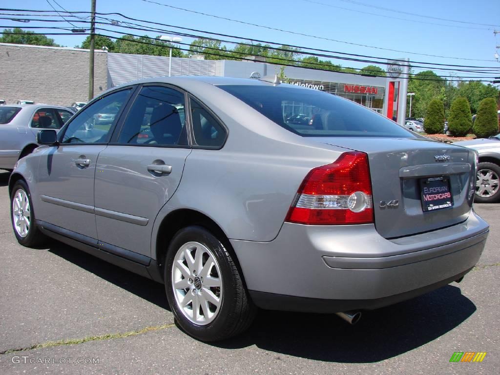 2006 S40 T5 - Flint Gray Metallic / Off Black photo #3