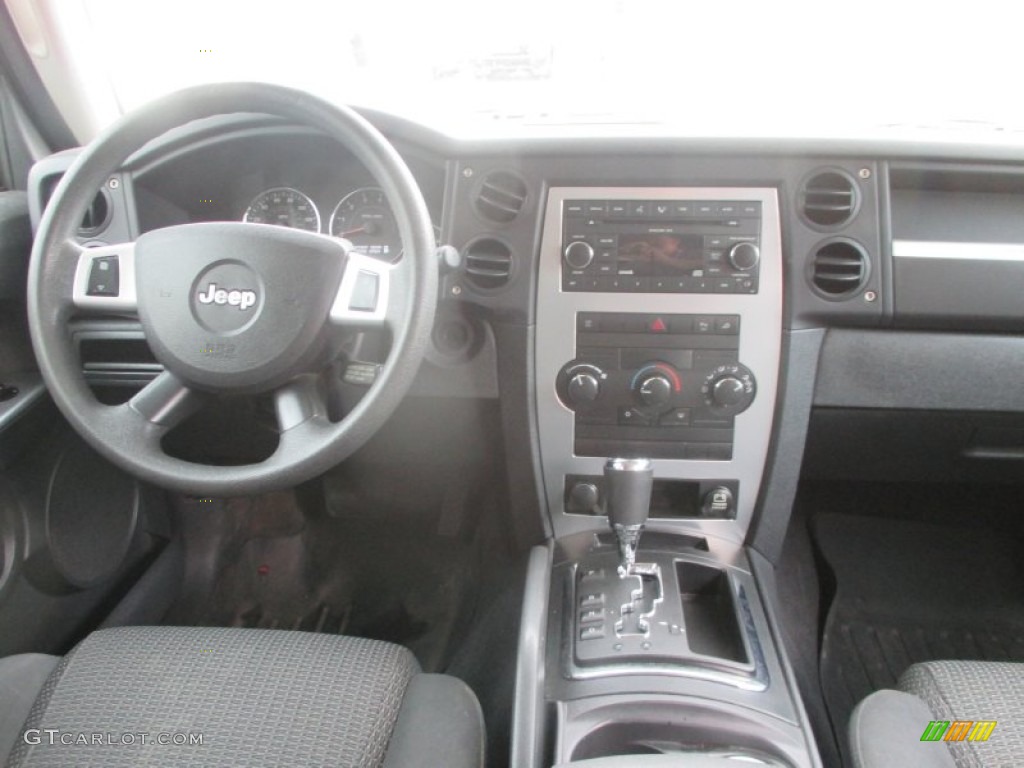 2008 Commander Sport 4x4 - Red Rock Crystal Pearl / Dark Slate Gray photo #5