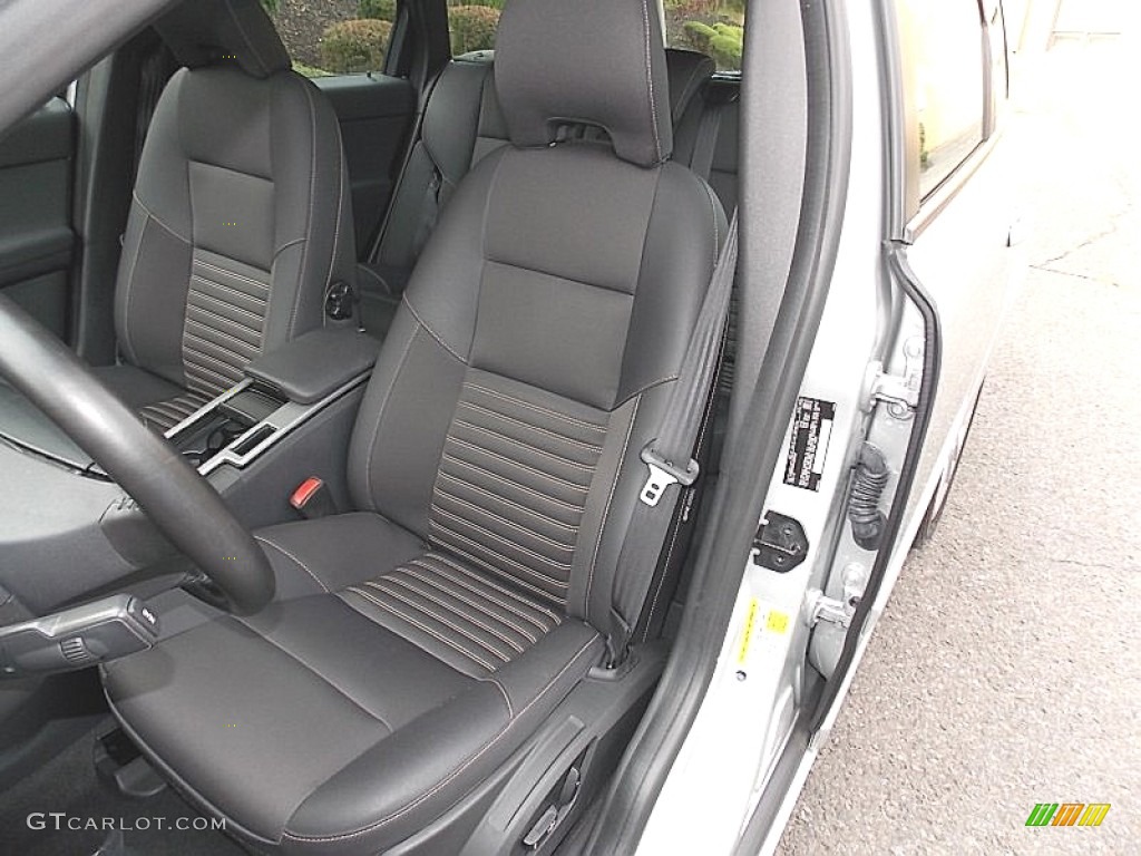 2010 Volvo V50 2.4i Front Seat Photos