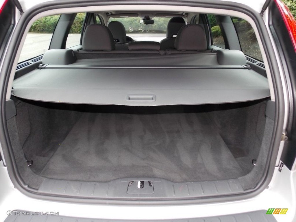 2010 Volvo V50 2.4i Trunk Photo #105339651