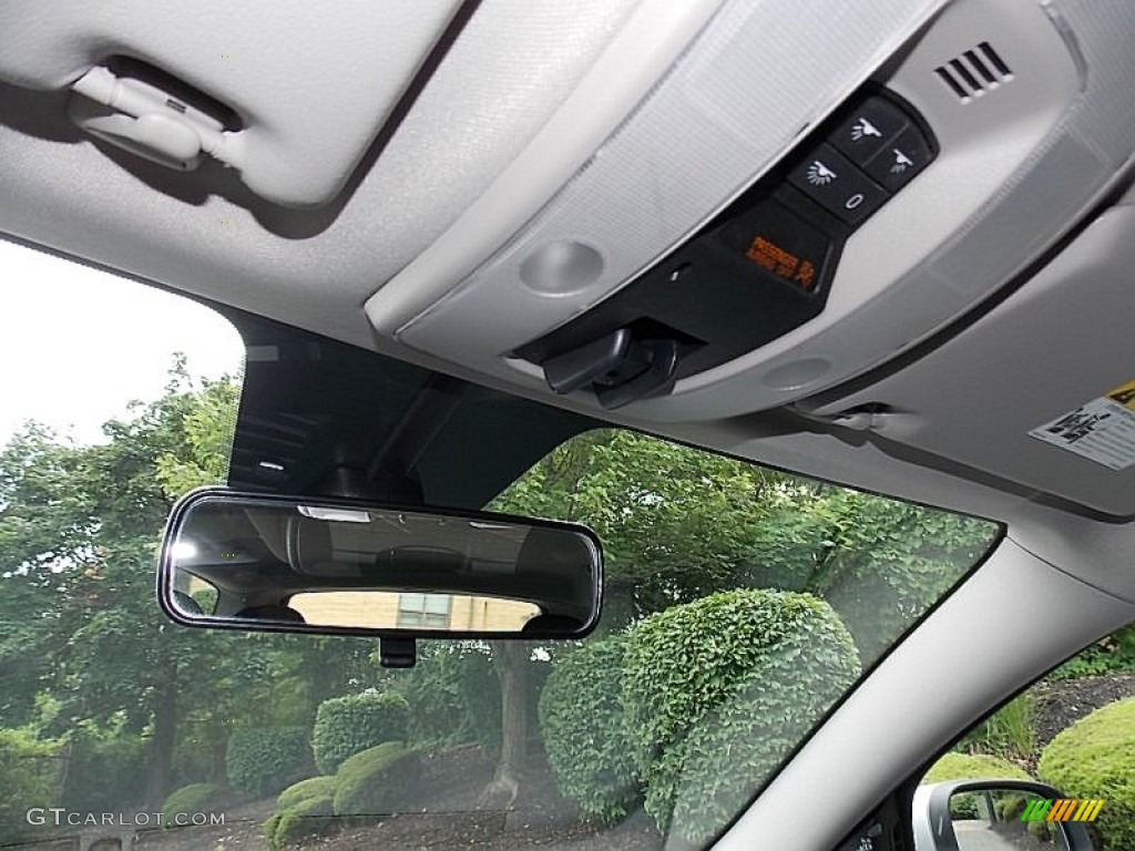 2010 V50 2.4i - Silver Metallic / Dalaro Off Black T-Tec photo #35