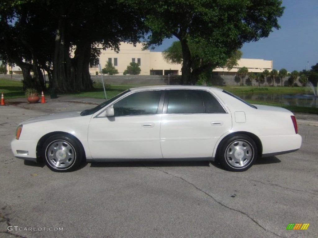 2002 DeVille Sedan - Cotillion White / Oatmeal photo #2
