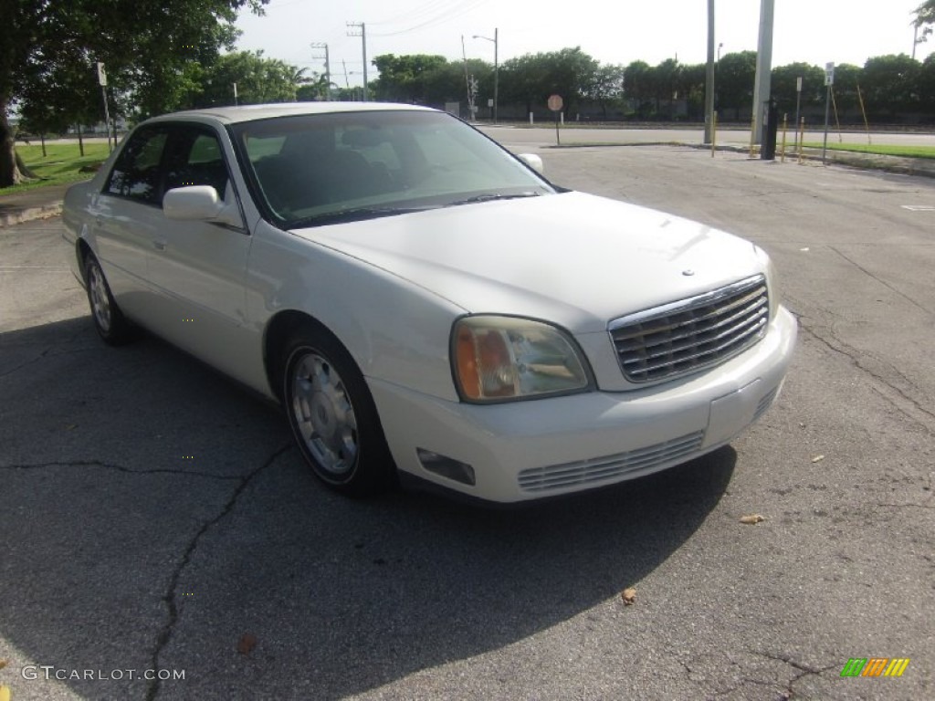2002 DeVille Sedan - Cotillion White / Oatmeal photo #6
