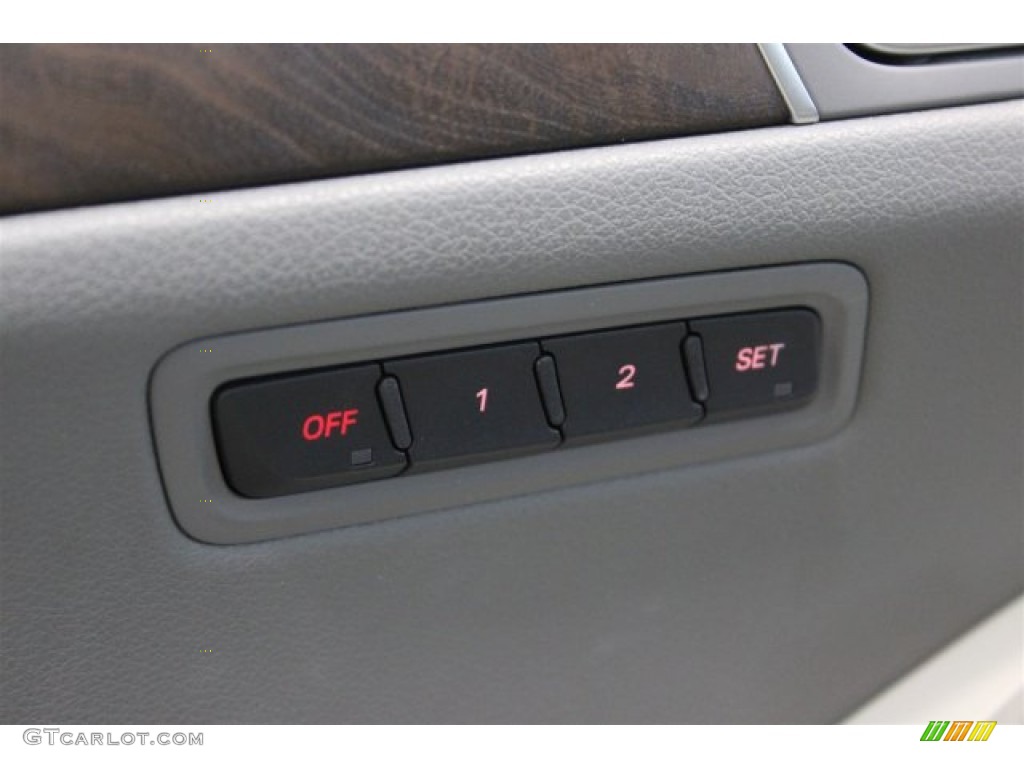 2011 Q5 3.2 quattro - Ice Silver Metallic / Light Gray photo #11