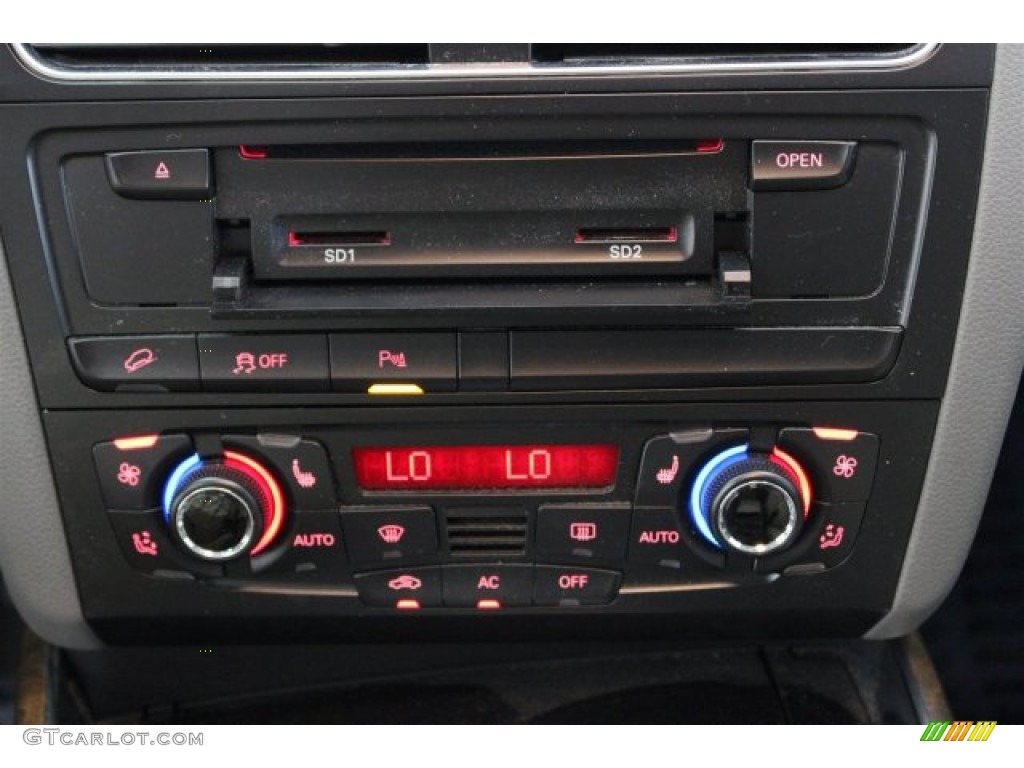 2011 Q5 3.2 quattro - Ice Silver Metallic / Light Gray photo #18