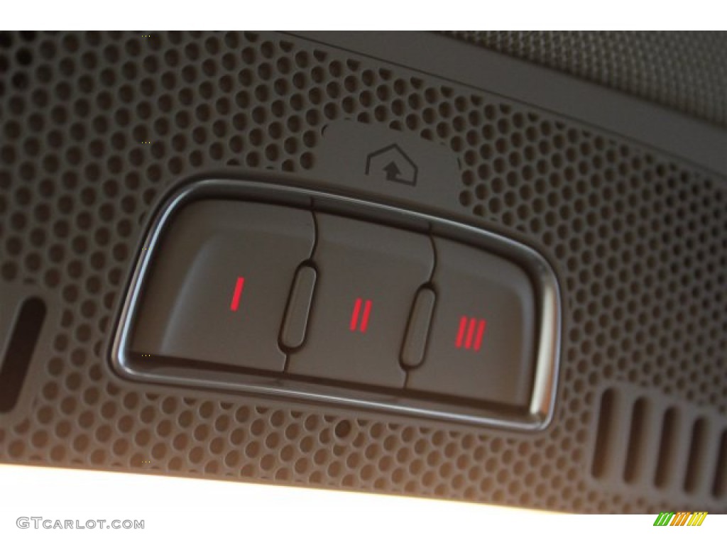 2011 Q5 3.2 quattro - Ice Silver Metallic / Light Gray photo #20