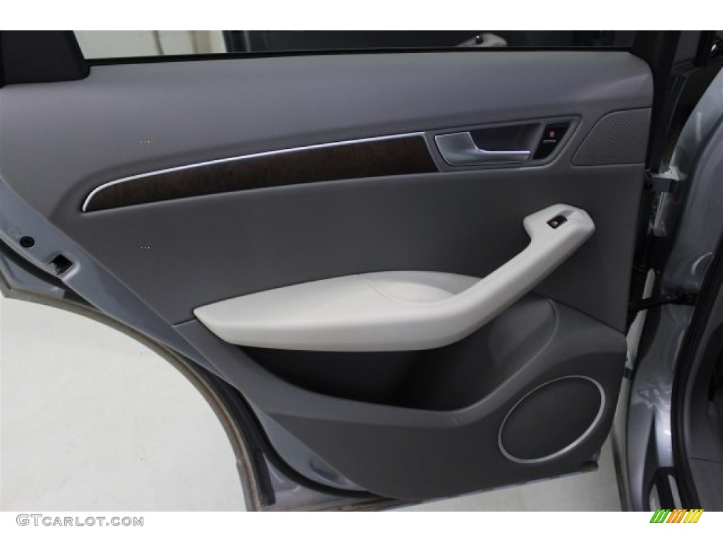 2011 Q5 3.2 quattro - Ice Silver Metallic / Light Gray photo #31