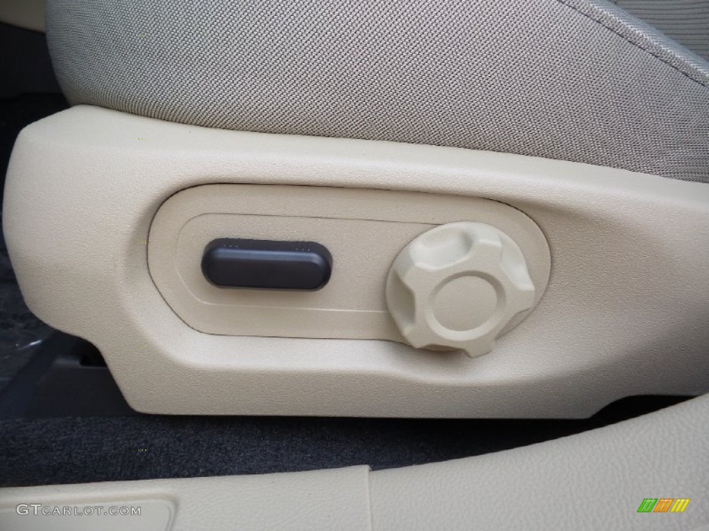 2015 Taurus SEL - Oxford White / Dune photo #16