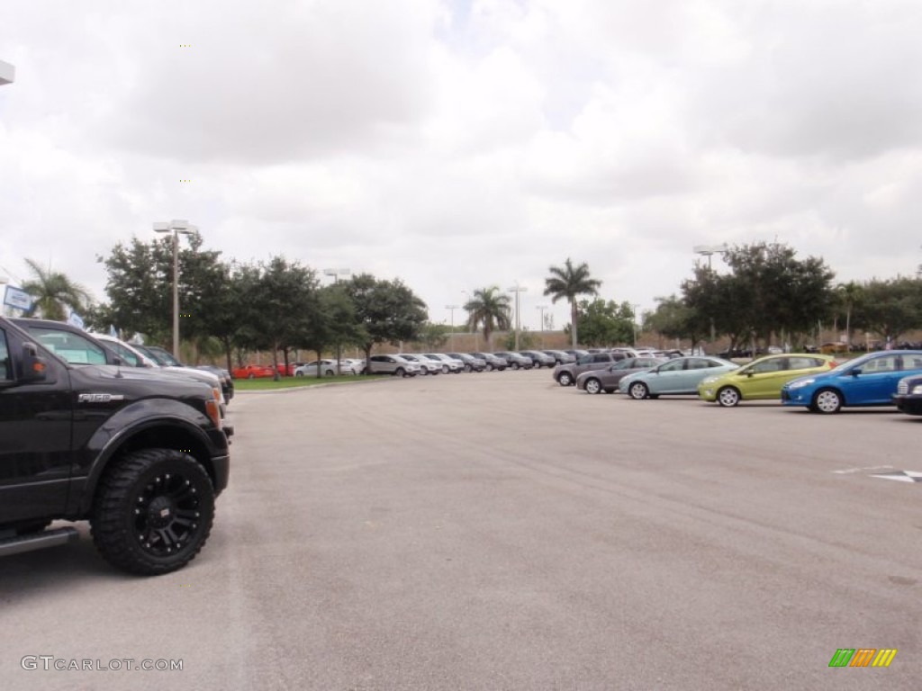 2015 Taurus Limited - Ingot Silver Metallic / Charcoal Black photo #19