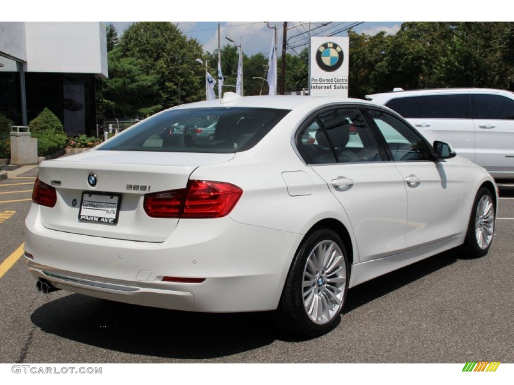 2015 3 Series 328i xDrive Sedan - Alpine White / Black photo #3
