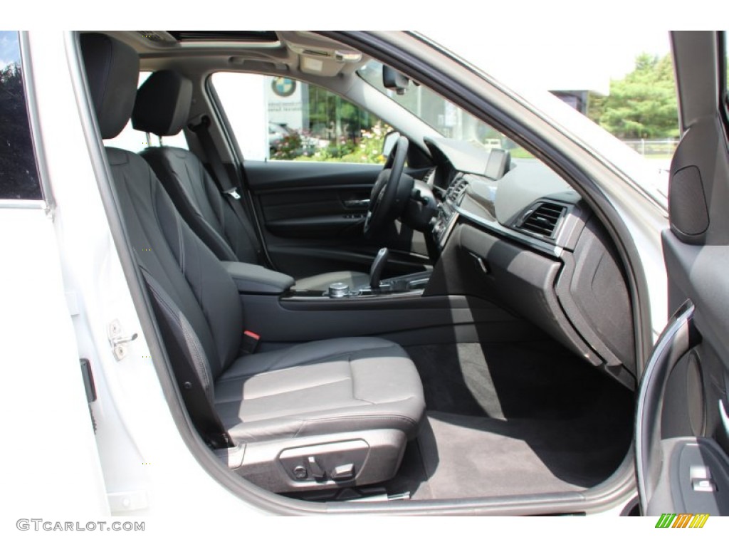 2015 3 Series 328i xDrive Sedan - Alpine White / Black photo #28