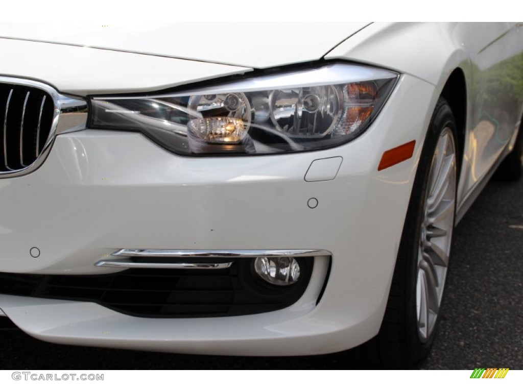 2015 3 Series 328i xDrive Sedan - Alpine White / Black photo #31