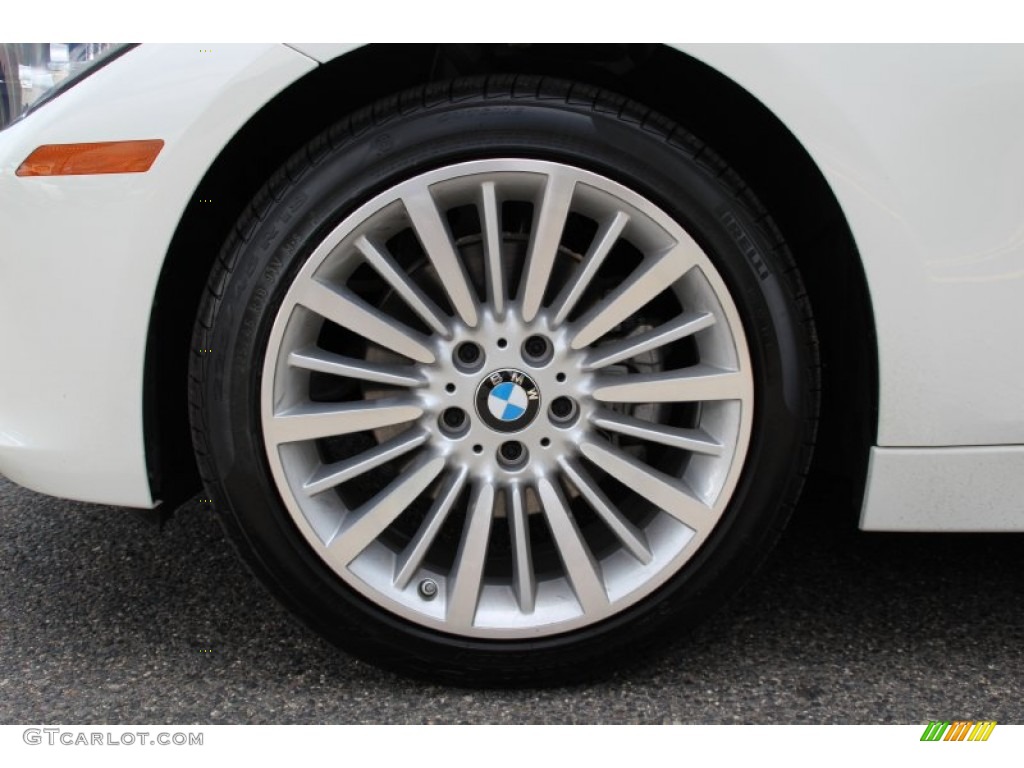 2015 3 Series 328i xDrive Sedan - Alpine White / Black photo #32