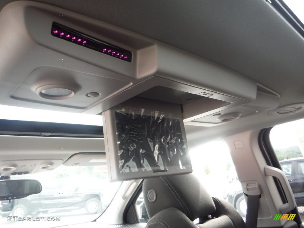 2016 Chevrolet Traverse LT AWD Entertainment System Photo #105385444