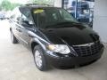 Brilliant Black Crystal Pearl 2007 Chrysler Town & Country Touring