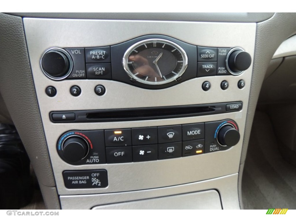 2007 Infiniti G 35 x Sedan Controls Photos