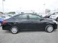 Super Black - Versa 1.6 S Sedan Photo No. 3