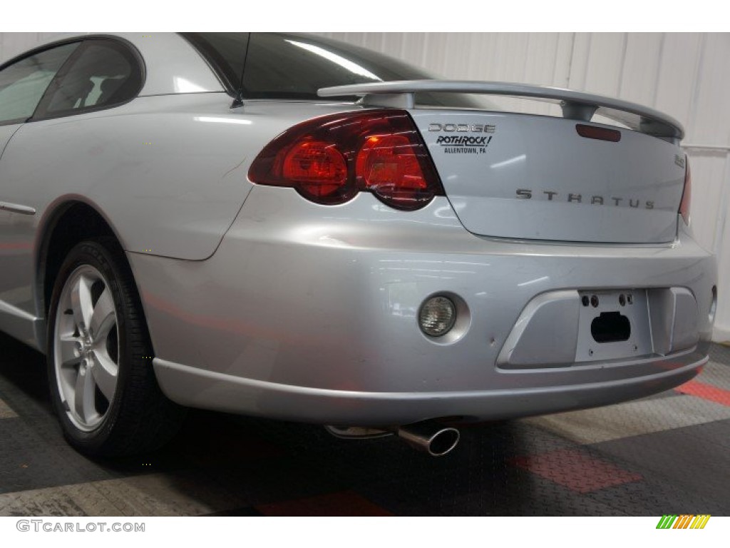 2003 Stratus R/T Coupe - Ice Silver Pearl / Black photo #56