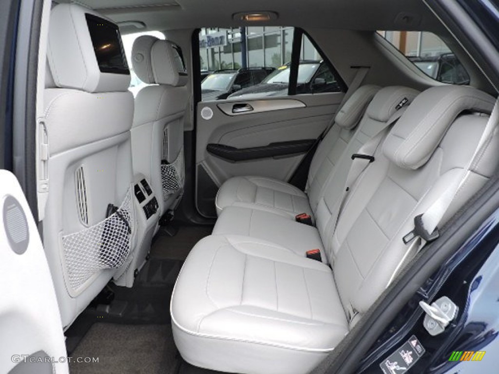 2013 Mercedes-Benz ML 550 4Matic Rear Seat Photo #105408264