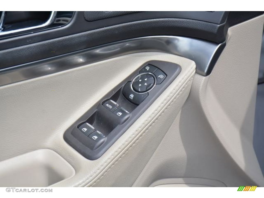 2012 Explorer FWD - Ingot Silver Metallic / Medium Light Stone photo #20