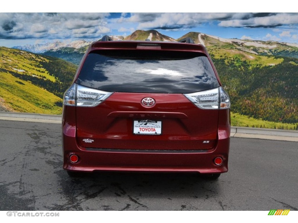 2015 Sienna SE - Salsa Red Pearl / Black photo #4