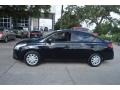 Super Black - Versa 1.6 S Sedan Photo No. 6