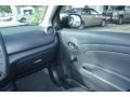 Super Black - Versa 1.6 S Sedan Photo No. 15