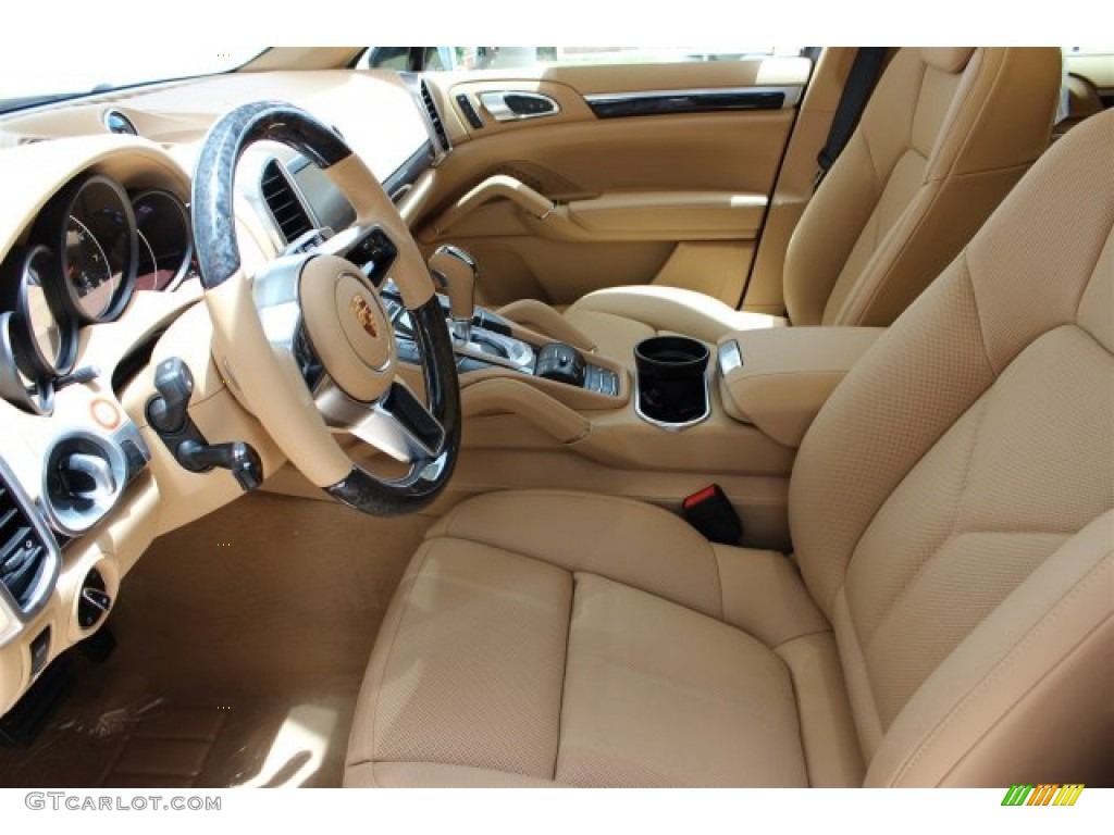 Luxor Beige Interior 2016 Porsche Cayenne Standard Cayenne Model Photo #105429449