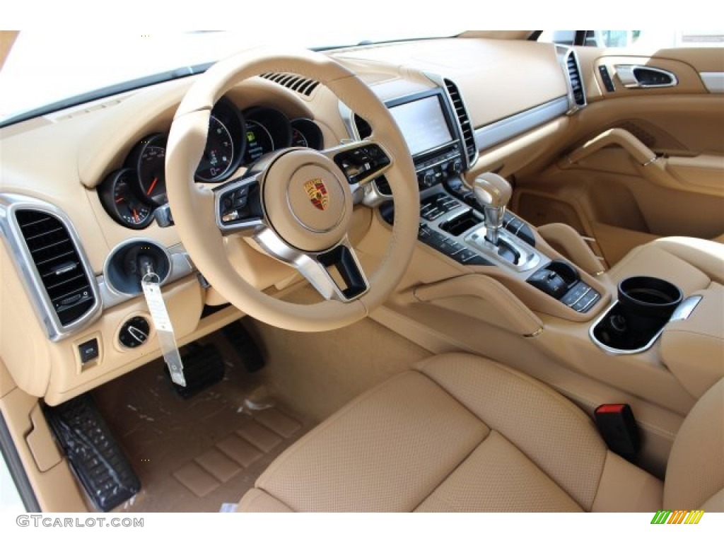 Luxor Beige Interior 2016 Porsche Cayenne Standard Cayenne Model Photo #105430634