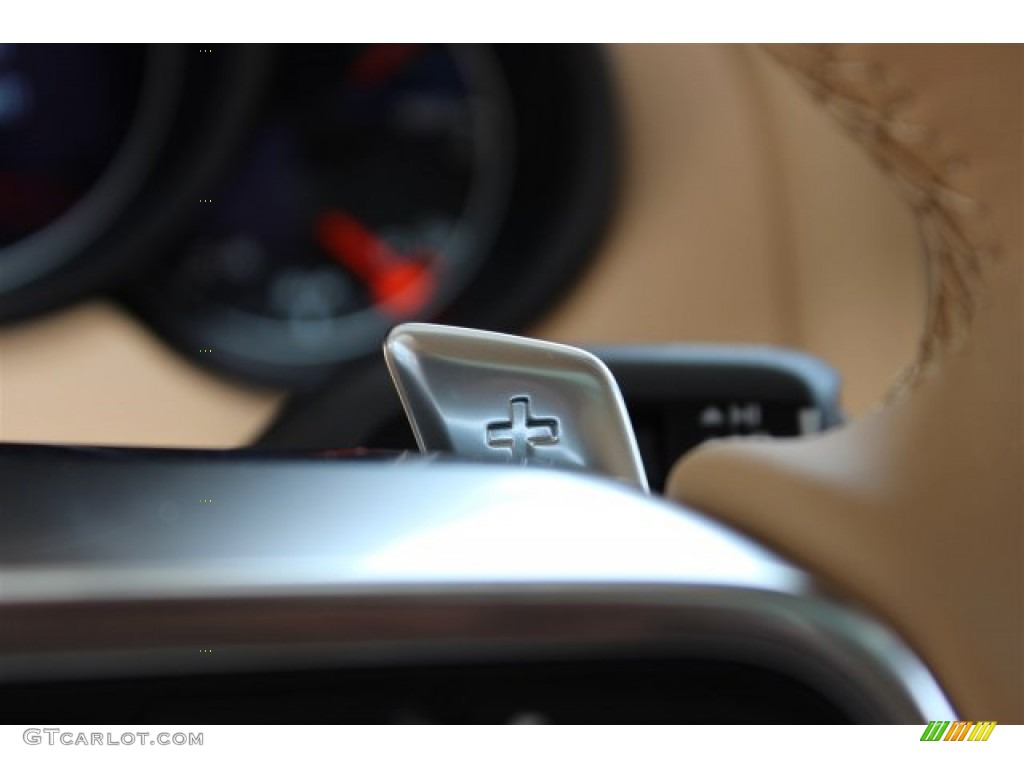 2016 Cayenne  - Carrara White Metallic / Luxor Beige photo #32