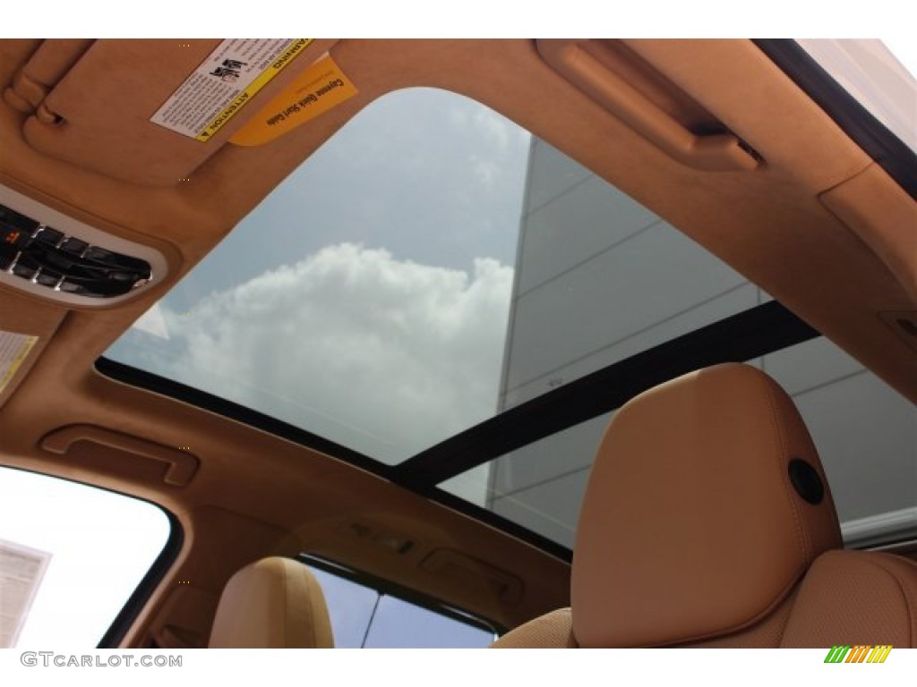 2016 Cayenne  - Carrara White Metallic / Luxor Beige photo #34