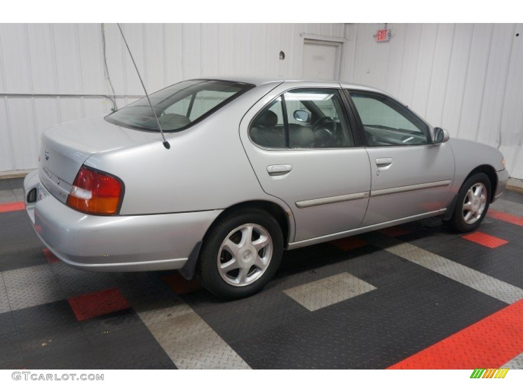 1999 Altima GLE - Platinum Metallic / Dusk photo #7