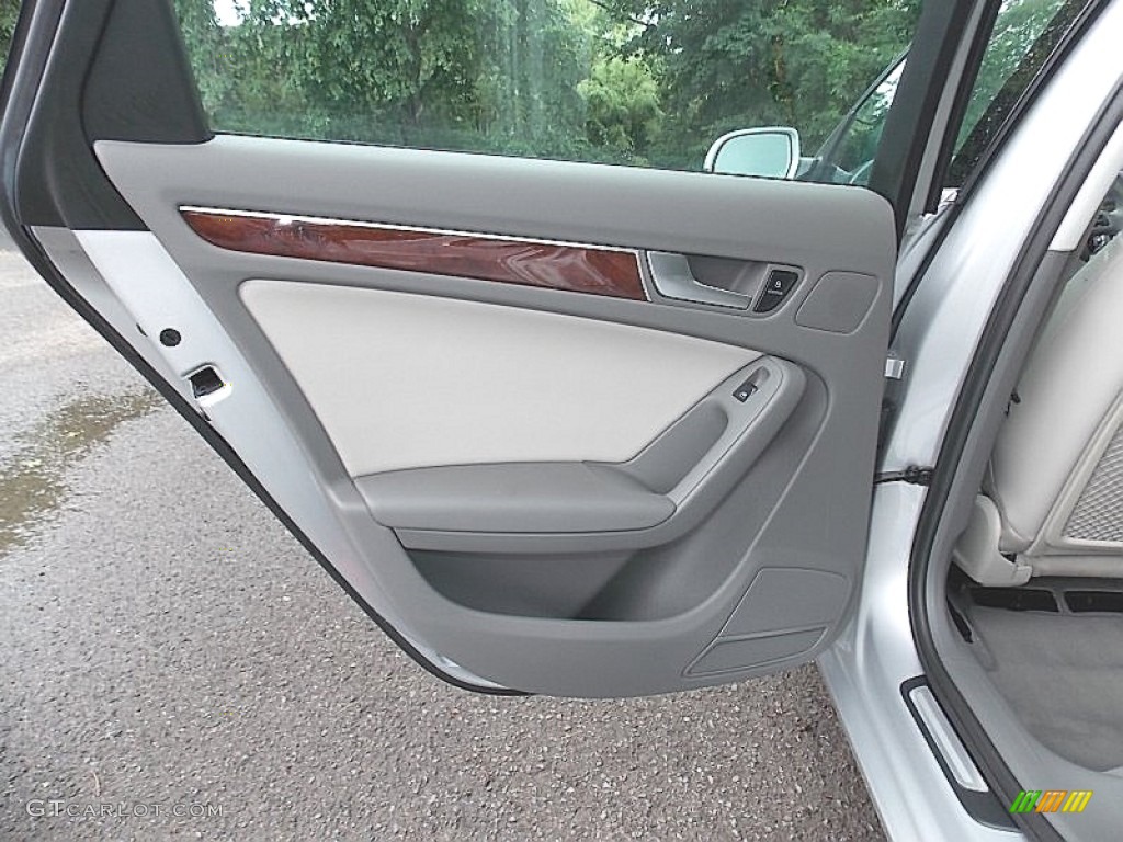 2011 Audi A4 2.0T quattro Sedan Light Gray Door Panel Photo #105447449