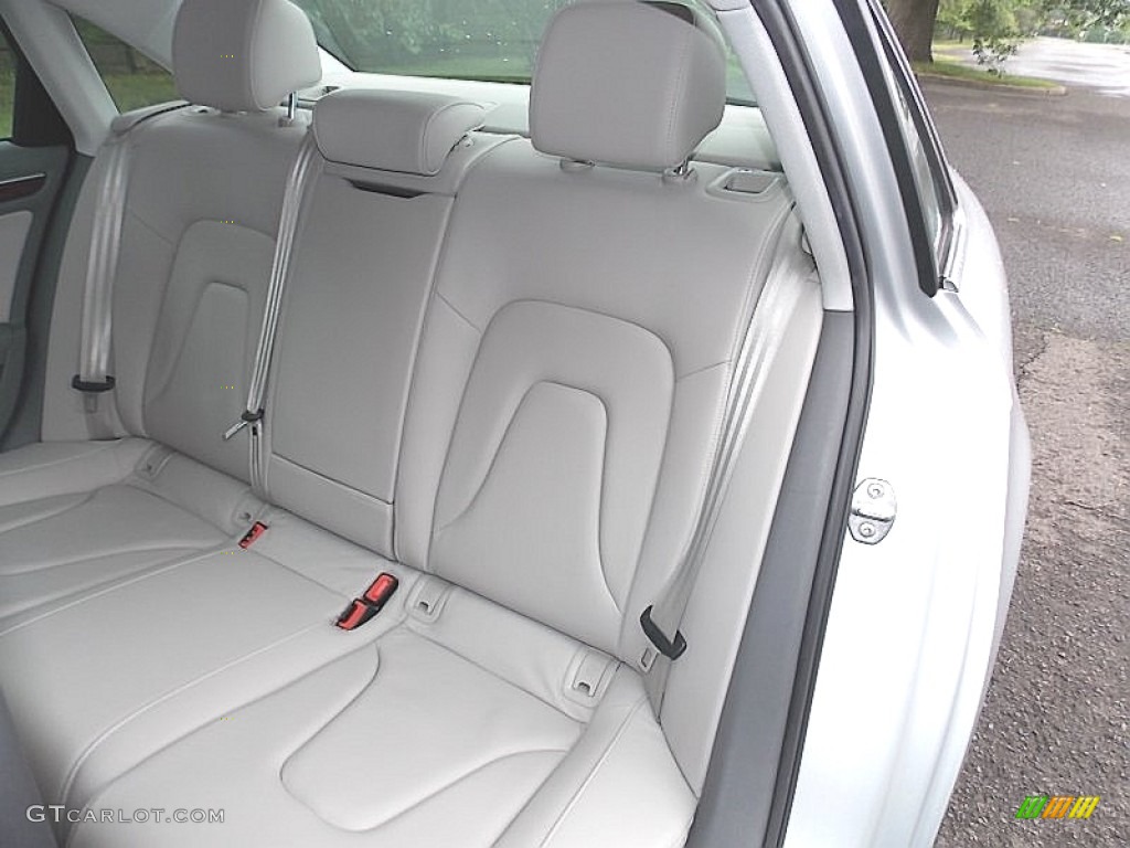 Light Gray Interior 2011 Audi A4 2.0T quattro Sedan Photo #105447467