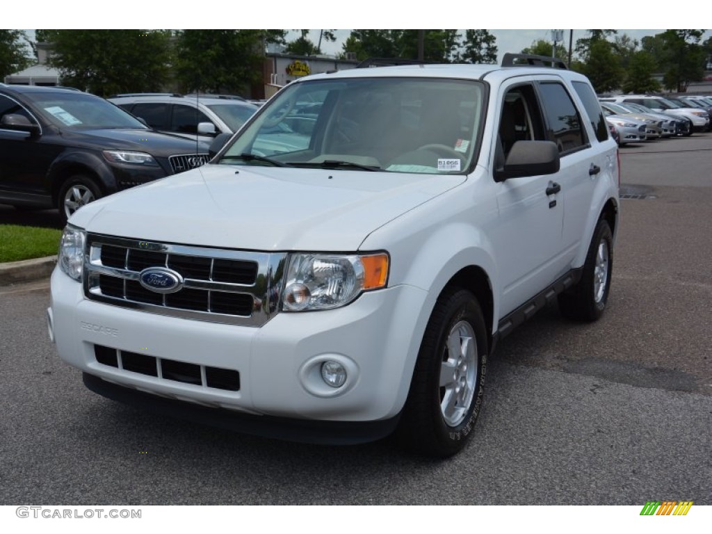 2012 Escape XLT V6 4WD - White Suede / Stone photo #2