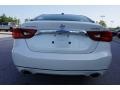 Pearl White - Maxima Platinum Photo No. 4