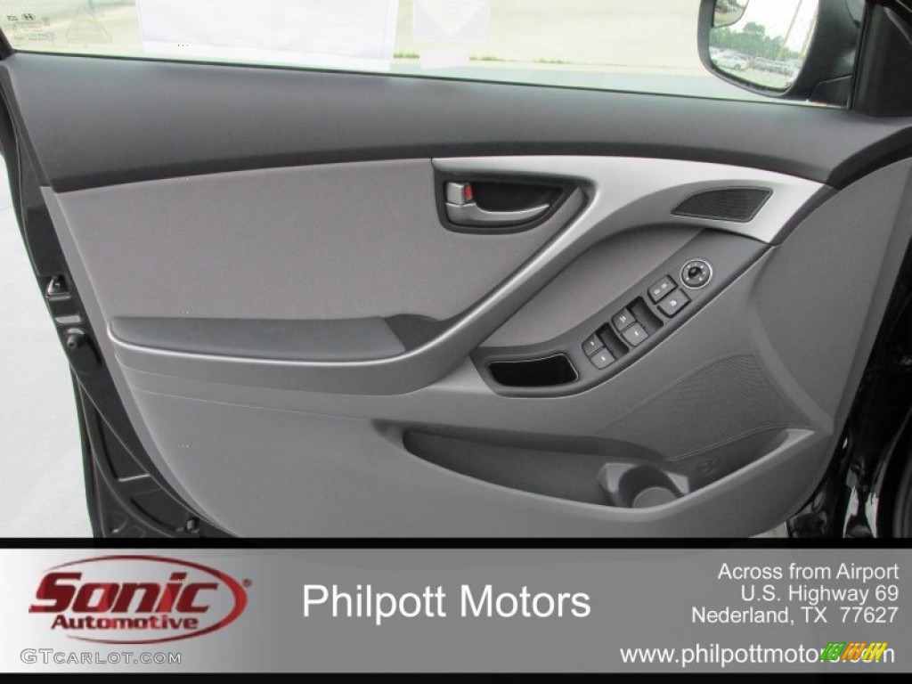 2016 Elantra SE - Phantom Black / Gray photo #18