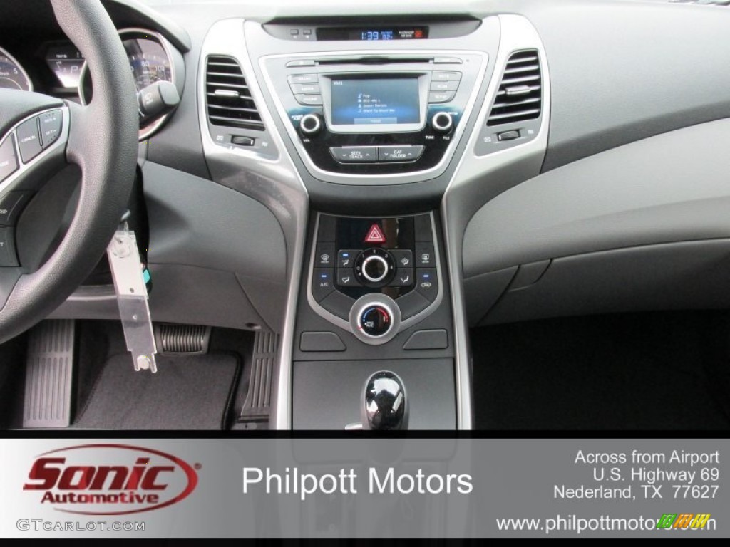 2016 Elantra SE - Phantom Black / Gray photo #23