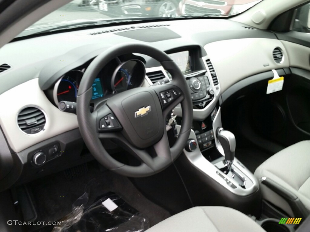 Medium Titanium Interior 2016 Chevrolet Cruze Limited ECO Photo #105454491