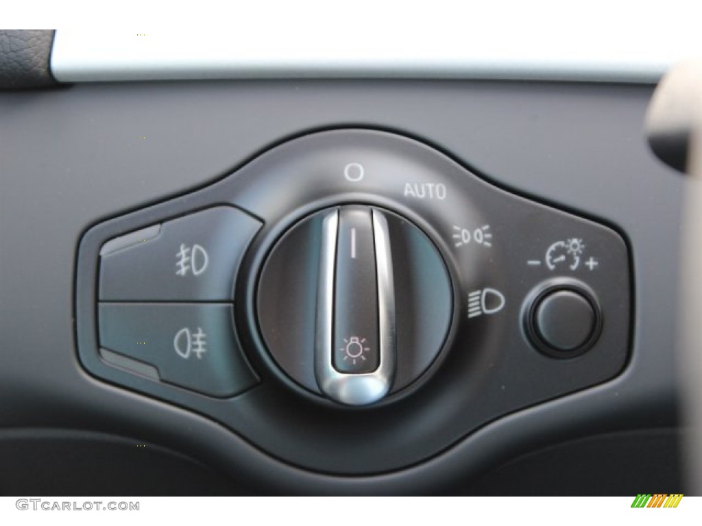 2016 Audi A4 2.0T Premium Controls Photo #105466914