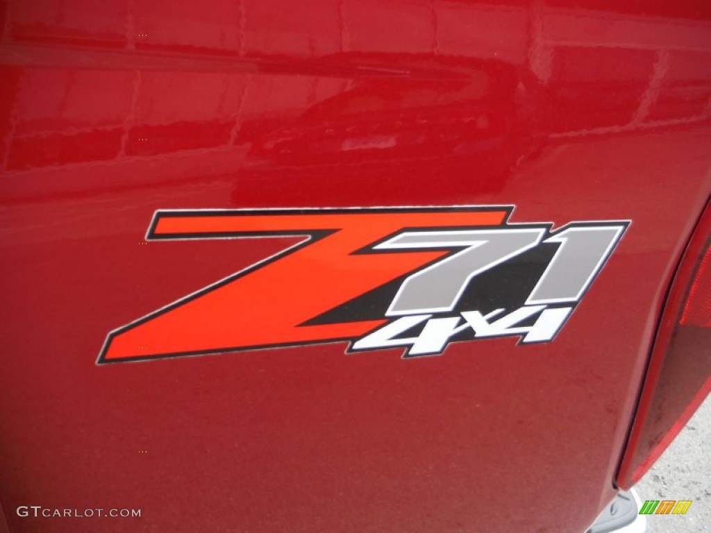 2005 Colorado Z71 Extended Cab 4x4 - Dark Cherry Red Metallic / Medium Dark Pewter photo #8