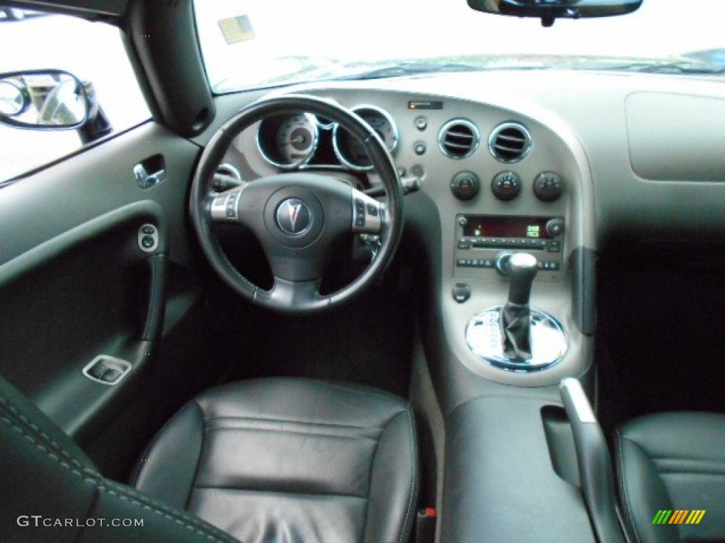 2006 Solstice Roadster - Deep Blue / Steel/Sand photo #5
