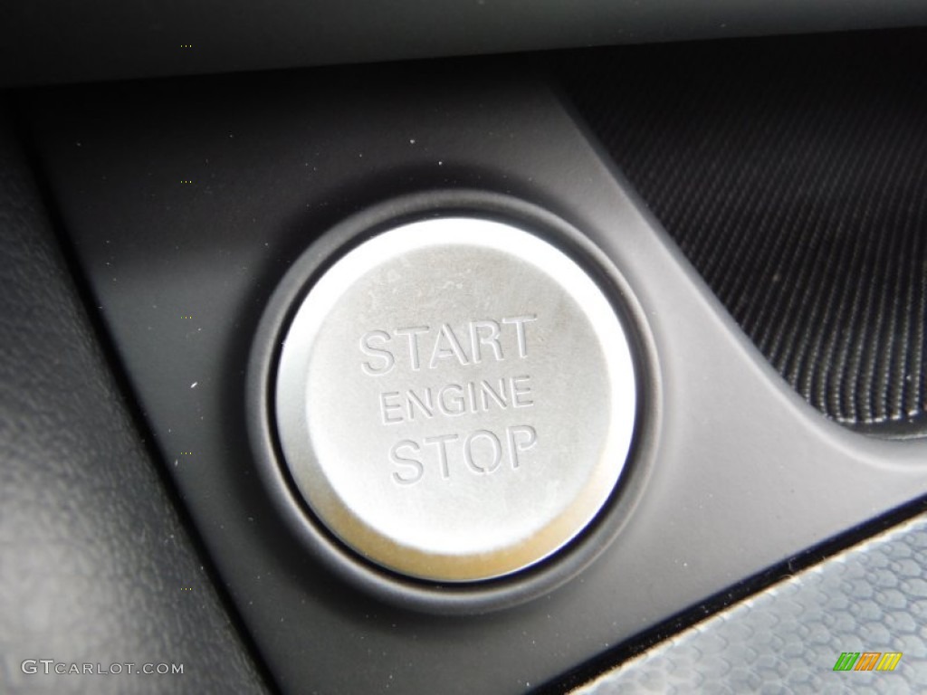 2016 Audi Q3 2.0 TSFI Prestige quattro Controls Photo #105482175