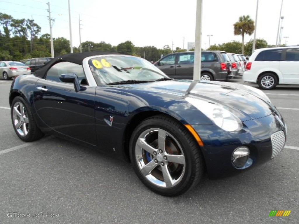 2006 Solstice Roadster - Deep Blue / Steel/Sand photo #9