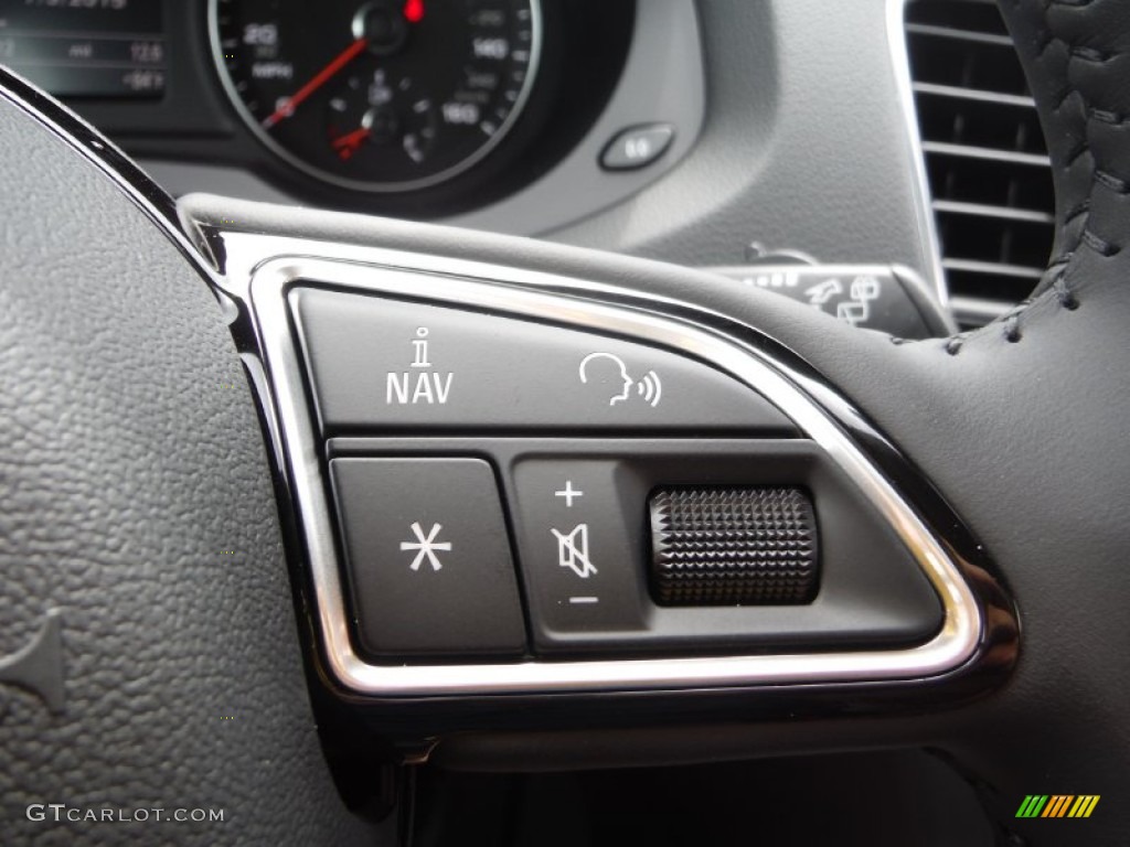 2016 Audi Q3 2.0 TSFI Prestige quattro Controls Photo #105482223