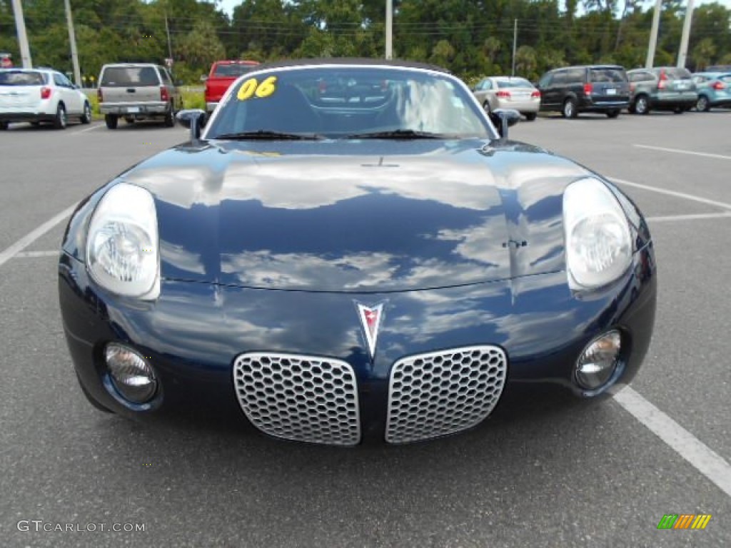 2006 Solstice Roadster - Deep Blue / Steel/Sand photo #12