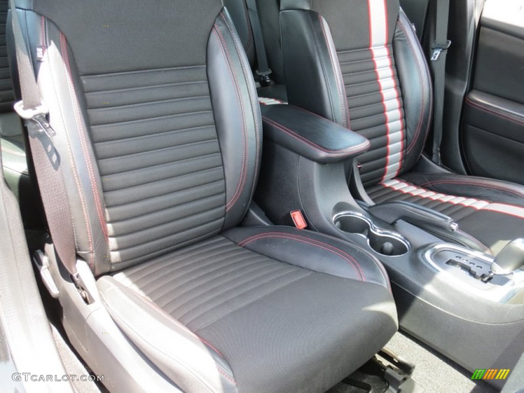 2014 Dodge Avenger R/T Interior Color Photos
