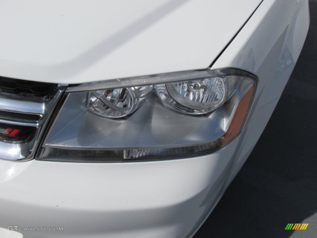 2014 Avenger SE - Bright White / Black/Light Frost Beige photo #6