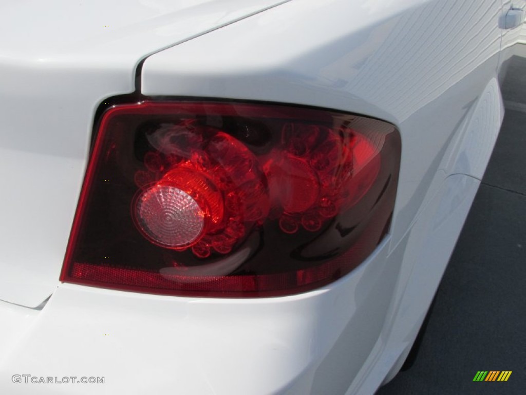 2014 Avenger SE - Bright White / Black/Light Frost Beige photo #11